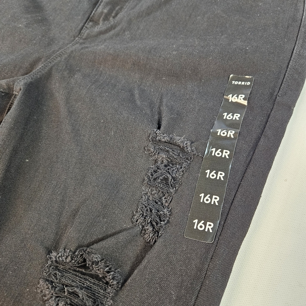 Torrid NWT Premium High Rise Ultra Skinny Regular Black 16 R Patch Jeans - Picture 2 of 9